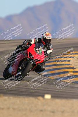 media/Dec-10-2023-SoCal Trackdays (Sun) [[0ce70f5433]]/Turn 12 (2pm)/